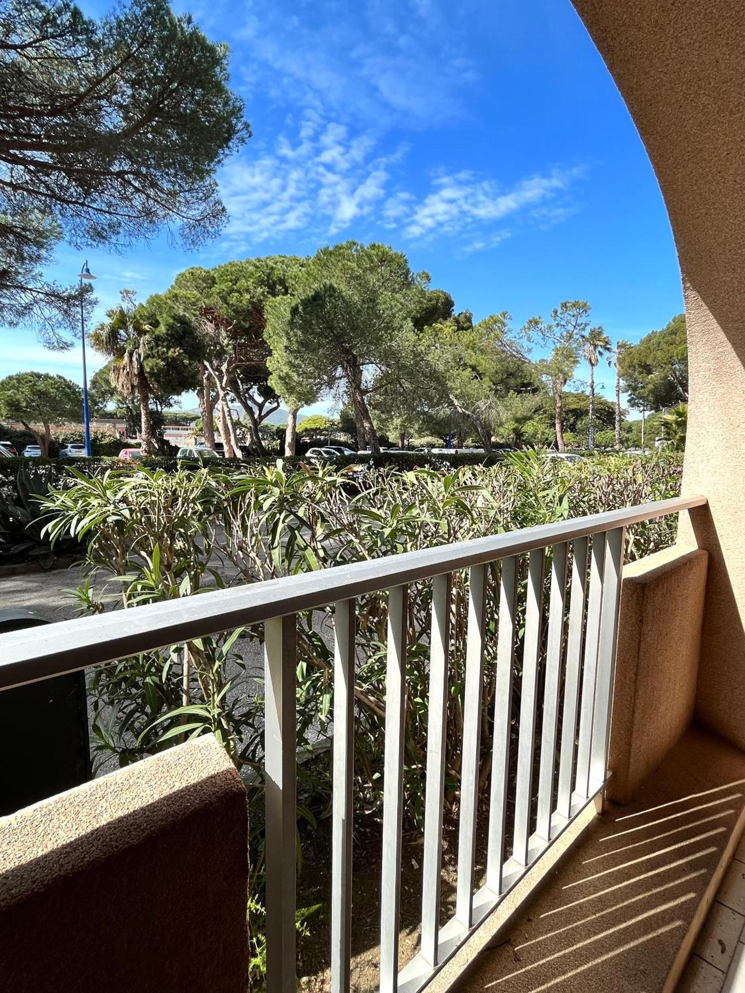 Port De Hyeres L'Etoile Marine公寓 外观 照片